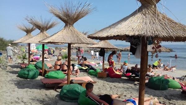 Valemar Apartments Pomorie Exteriör bild