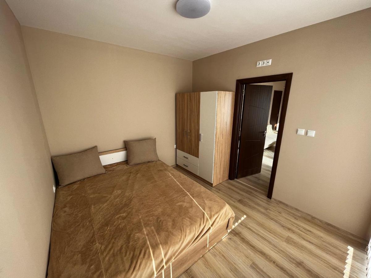 Valemar Apartments Pomorie Exteriör bild